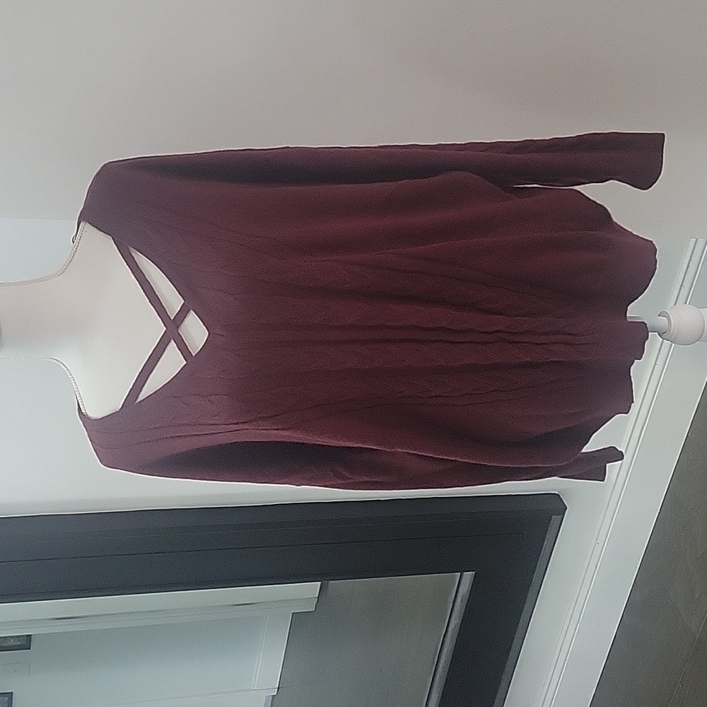 Bloomchic 2X Soft Pointelle Knit CrissCross Neck Cable Knit Burgundy❤️